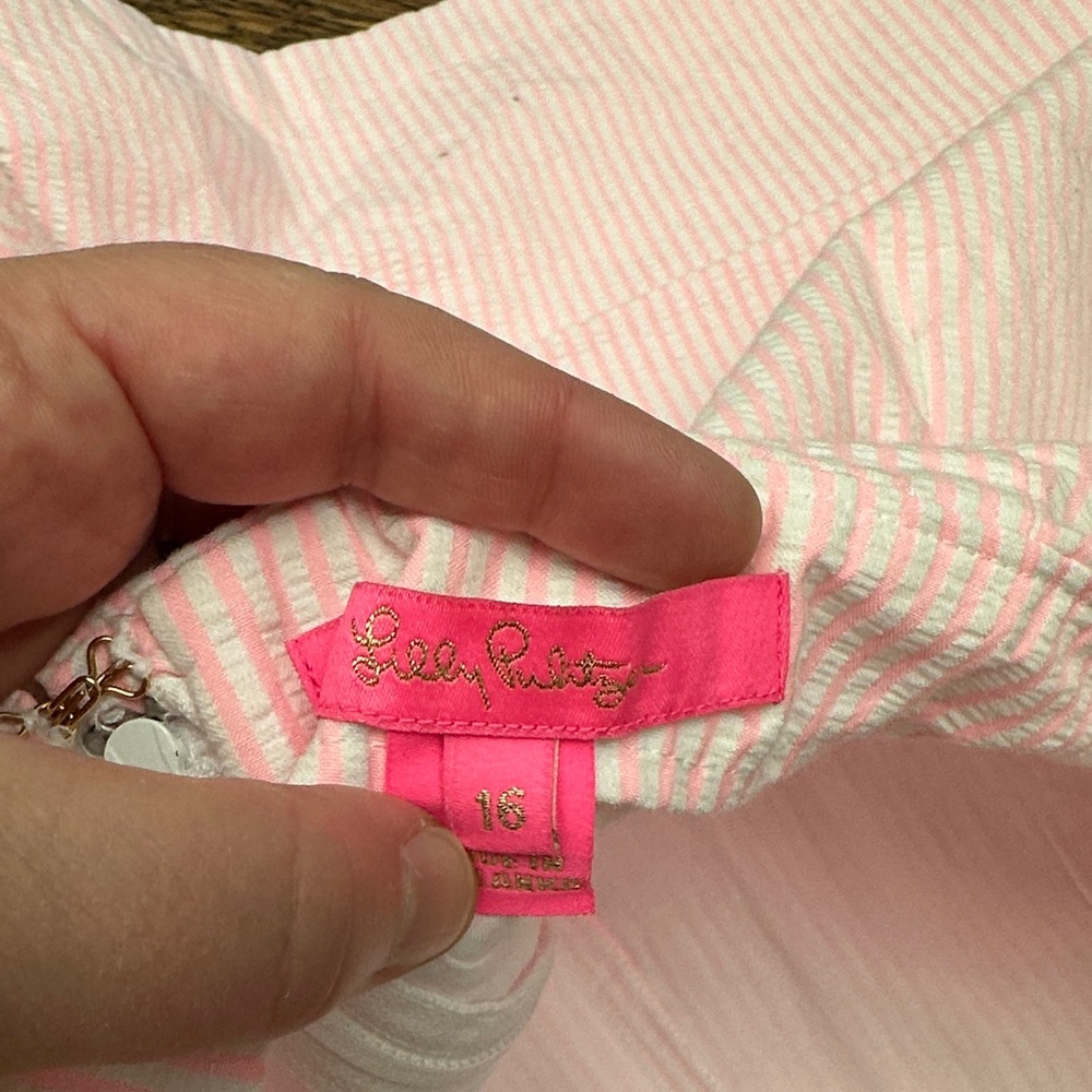 Lilly Pulitzer Pink Seersucker High-Waist Ruffle Shorts - Picture 2 of 3